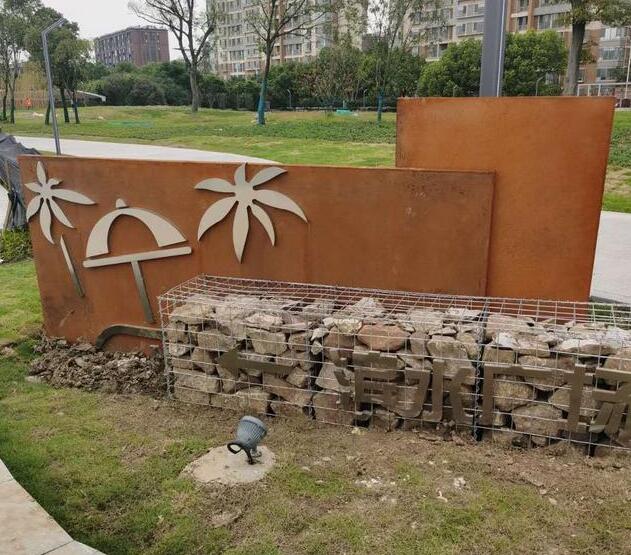 思南锈钢板挡土墙